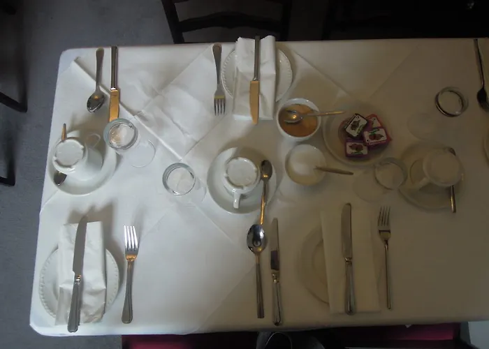 Hibernian House ゲストハウス 3*